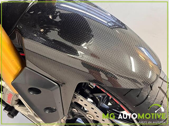 Triumph Speed Triple R | ABS | SC Project | Carb