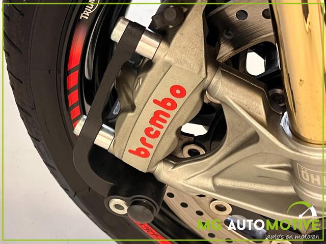 Triumph Speed Triple R | ABS | SC Project | Carb