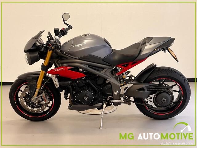 Triumph Speed Triple R | ABS | SC Project | Carb