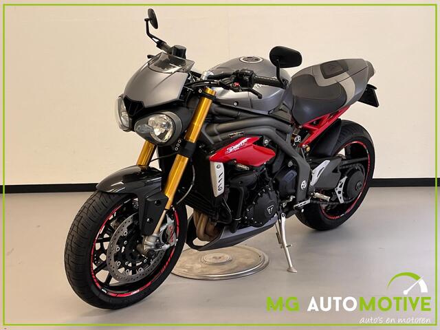 Triumph Speed Triple R | ABS | SC Project | Carb