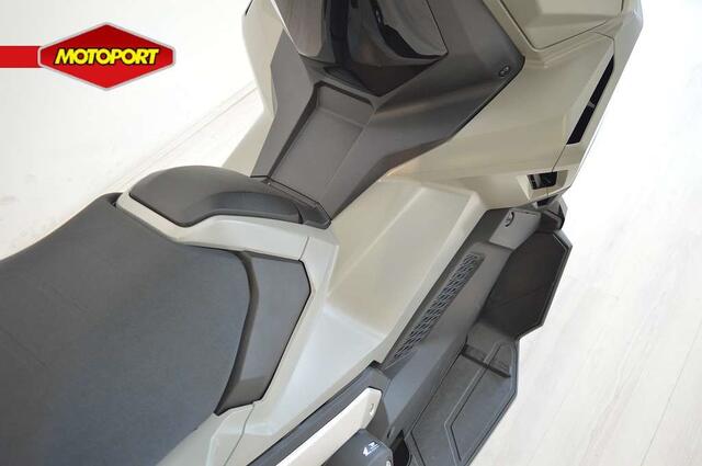 Honda X ADV 750