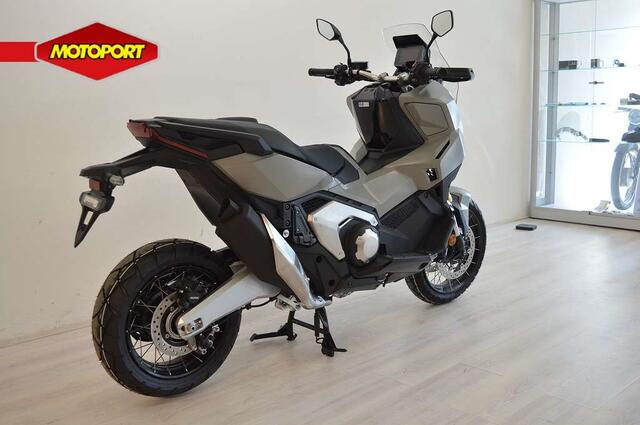 Honda X ADV 750