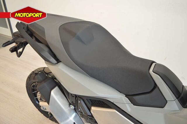 Honda X ADV 750