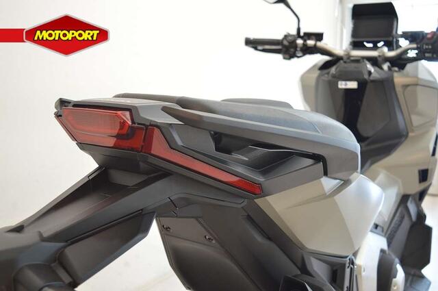 Honda X ADV 750
