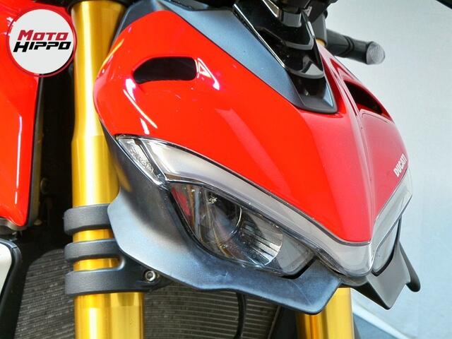 Ducati Streetfighter V4 S