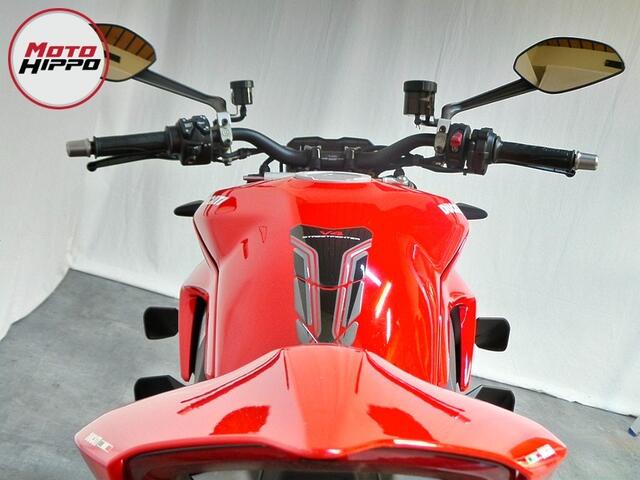Ducati Streetfighter V4 S