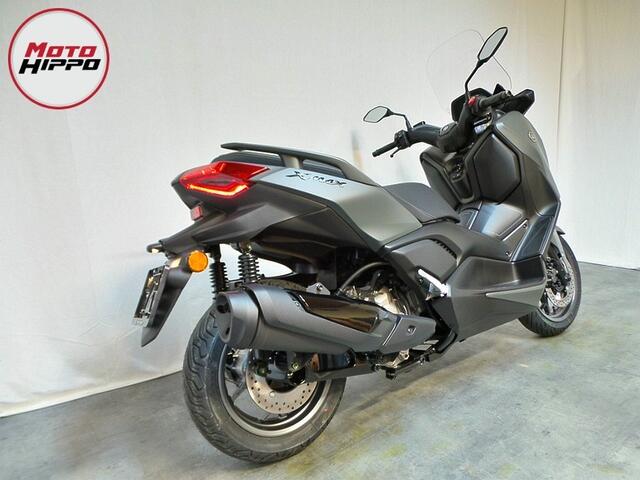 Yamaha X MAX 300