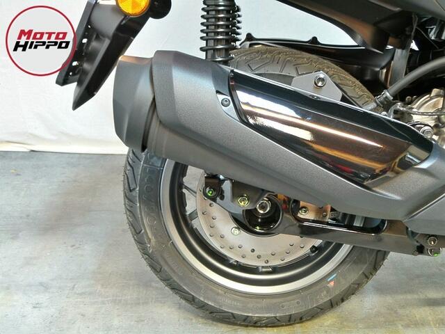 Yamaha X MAX 300