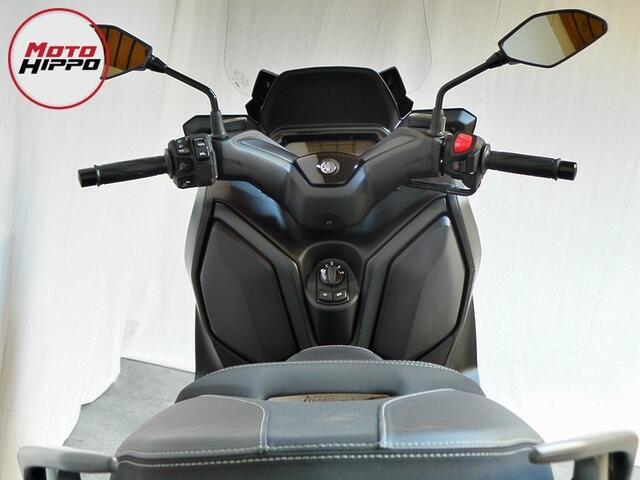 Yamaha X MAX 300