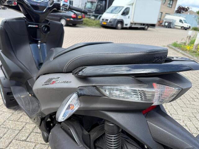 Piaggio Scooter 300 MP3 Yourban Vaste prijs niet