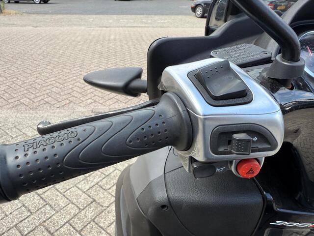 Piaggio Scooter 300 MP3 Yourban Vaste prijs niet