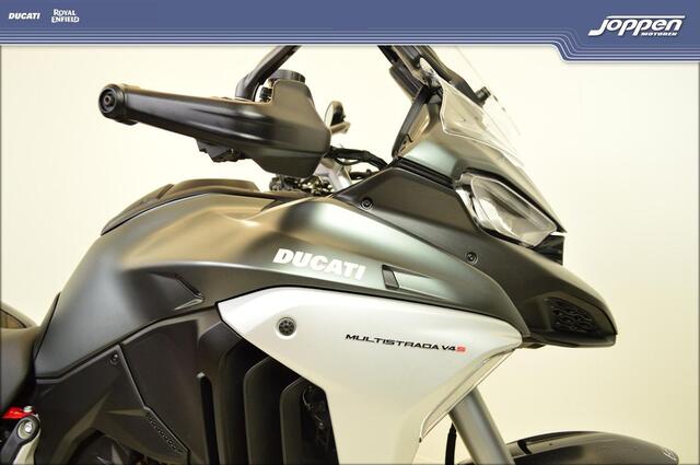 Ducati Multistrada V4 S