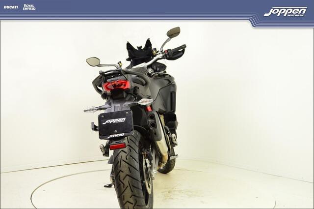 Ducati Multistrada V4 S