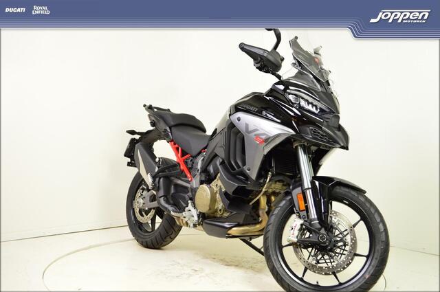 Ducati Multistrada V4 S