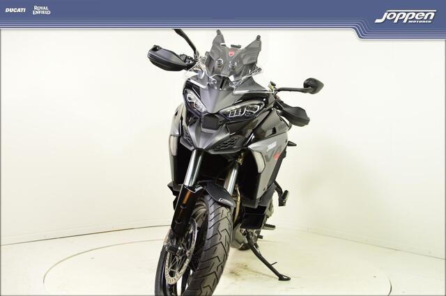 Ducati Multistrada V4 S