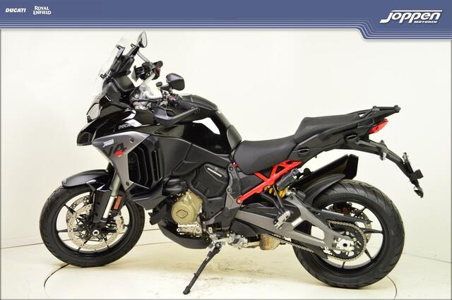 Ducati Multistrada V4 S