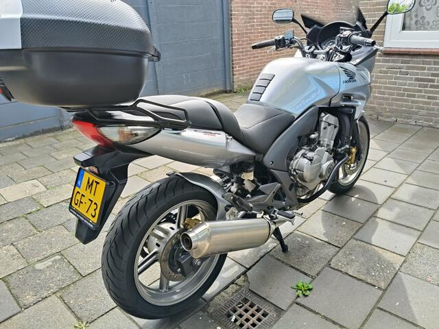 Honda Tour CBF 600 SA zgan bagster zadel handv