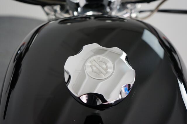 Harley Davidson Sportster 1200 R ROADSTER
