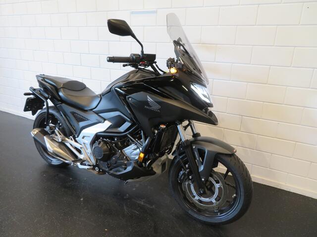 Honda NC 750 X ABS STAAT