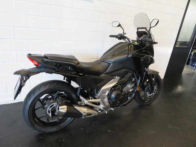 Honda NC 750 X ABS STAAT