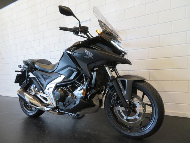 Honda NC 750 X ABS STAAT