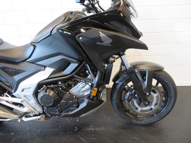 Honda NC 750 X ABS STAAT