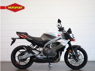Aprilia Tuono 457