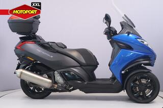 Peugeot METROPOLIS 400 .