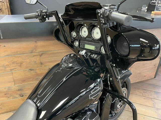 Harley Davidson Flhx 103Ci Streetglide Black Edition Van