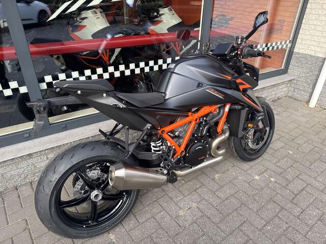 KTM 1390 SUPER DUKE R EVO