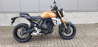 Suzuki GSX-8T