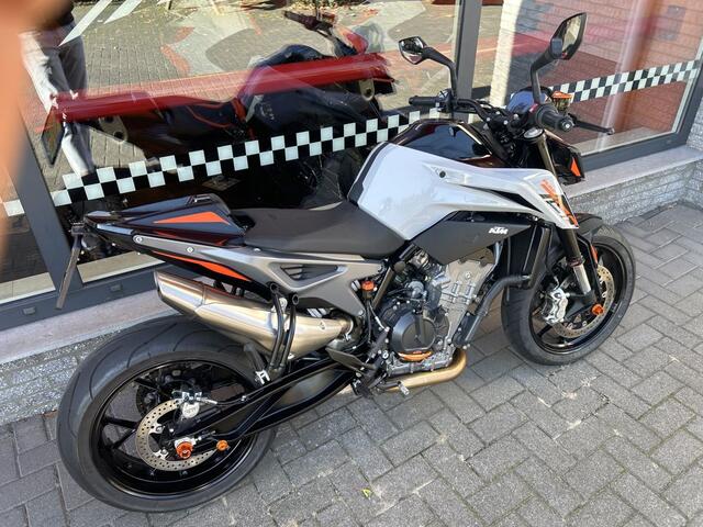 KTM 790 DUKE