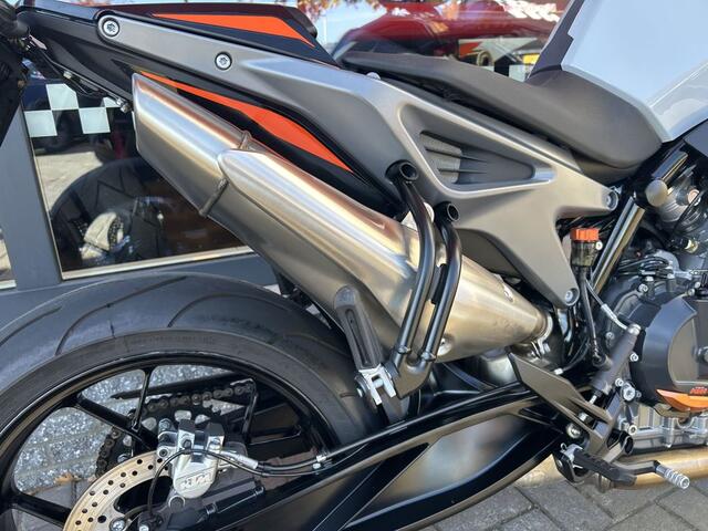 KTM 790 DUKE