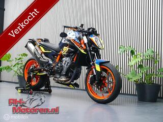 KTM 890 Duke R ABS