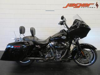 Harley Davidson FLTRXS ROAD GLIDE M8 GAAFE BIKE!