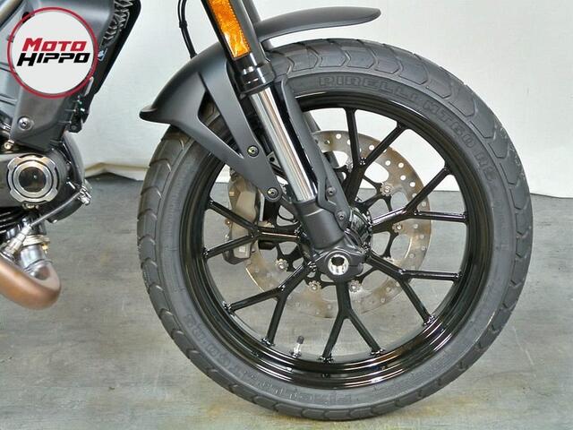 Ducati Scrambler ICON DARK