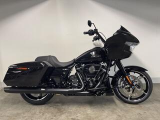 Harley Davidson Touring FLTRX ROAD GLIDE
