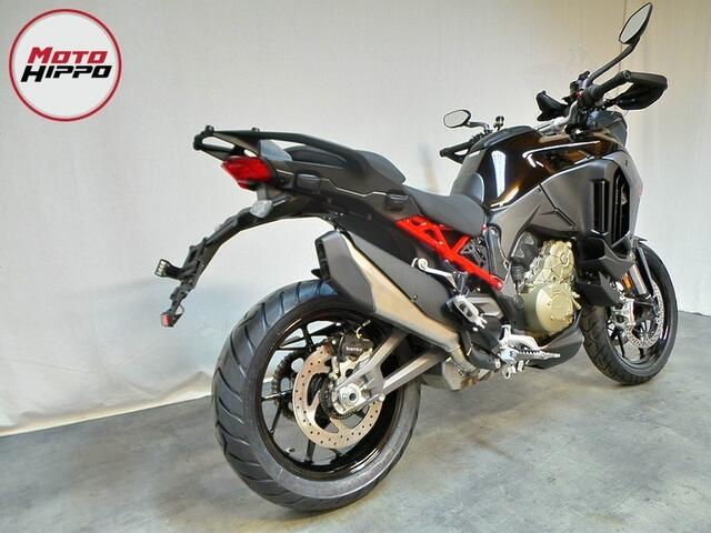 Ducati Multistrada V4 S