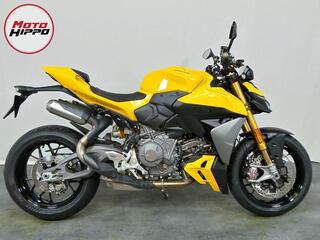 Ducati Streetfighter V2 S