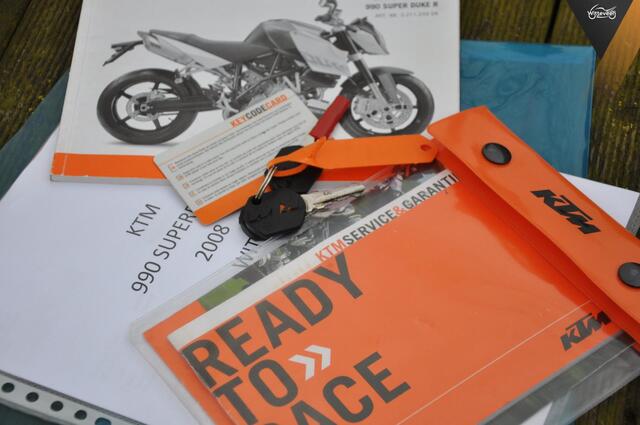 KTM 990 SuperDuke Zeer nette motor