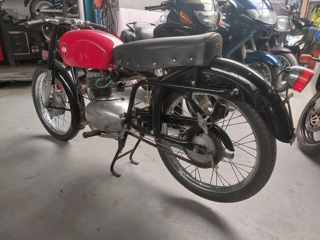 Gilera 150 Gran Turismo