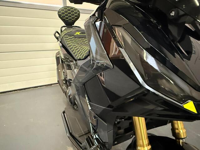 Honda Scooter NC 750 X-ADV  custom full o