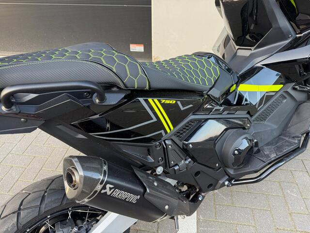 Honda Scooter NC 750 X-ADV  custom full o