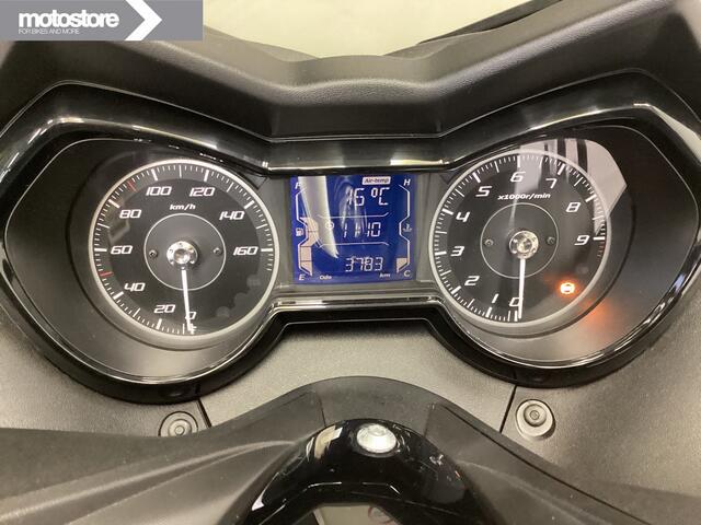 Yamaha X-MAX 300 TECH MAX