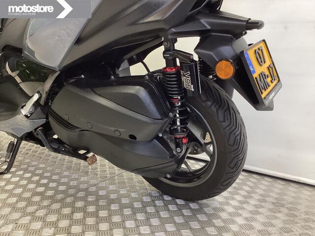 Yamaha X-MAX 300 TECH MAX