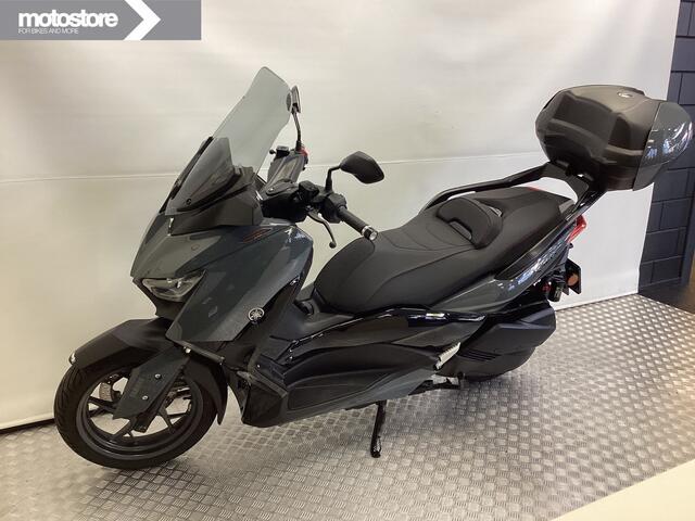 Yamaha X-MAX 300 TECH MAX