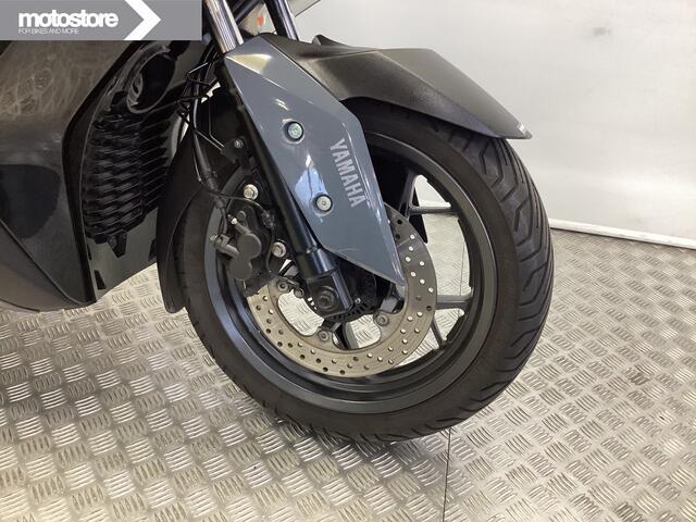 Yamaha X-MAX 300 TECH MAX