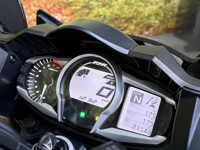 Yamaha FJR 1300AE Explorer Orgineel Nederlands