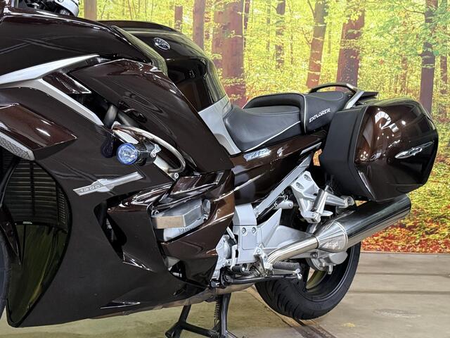 Yamaha FJR 1300AE Explorer Orgineel Nederlands