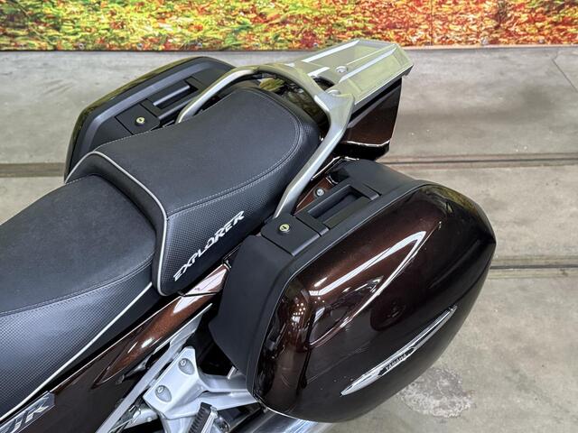 Yamaha FJR 1300AE Explorer Orgineel Nederlands